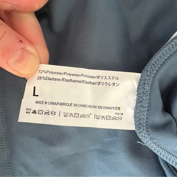 Golf Outfits Bundle - Picture 8 of 9